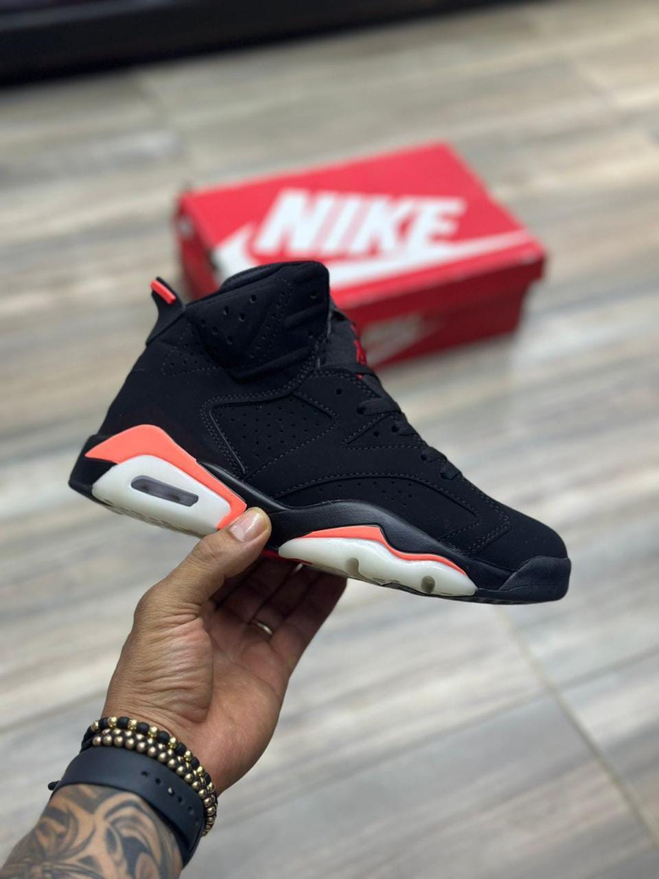 AIR JORDAN RETRO 13