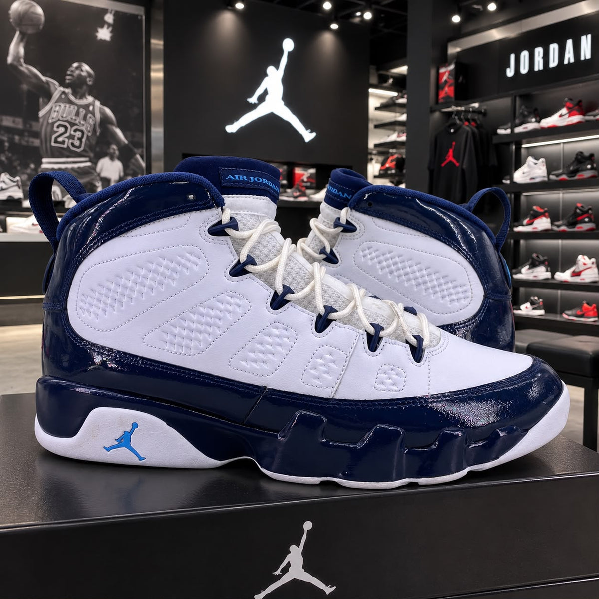 JORDAN RETRO 9