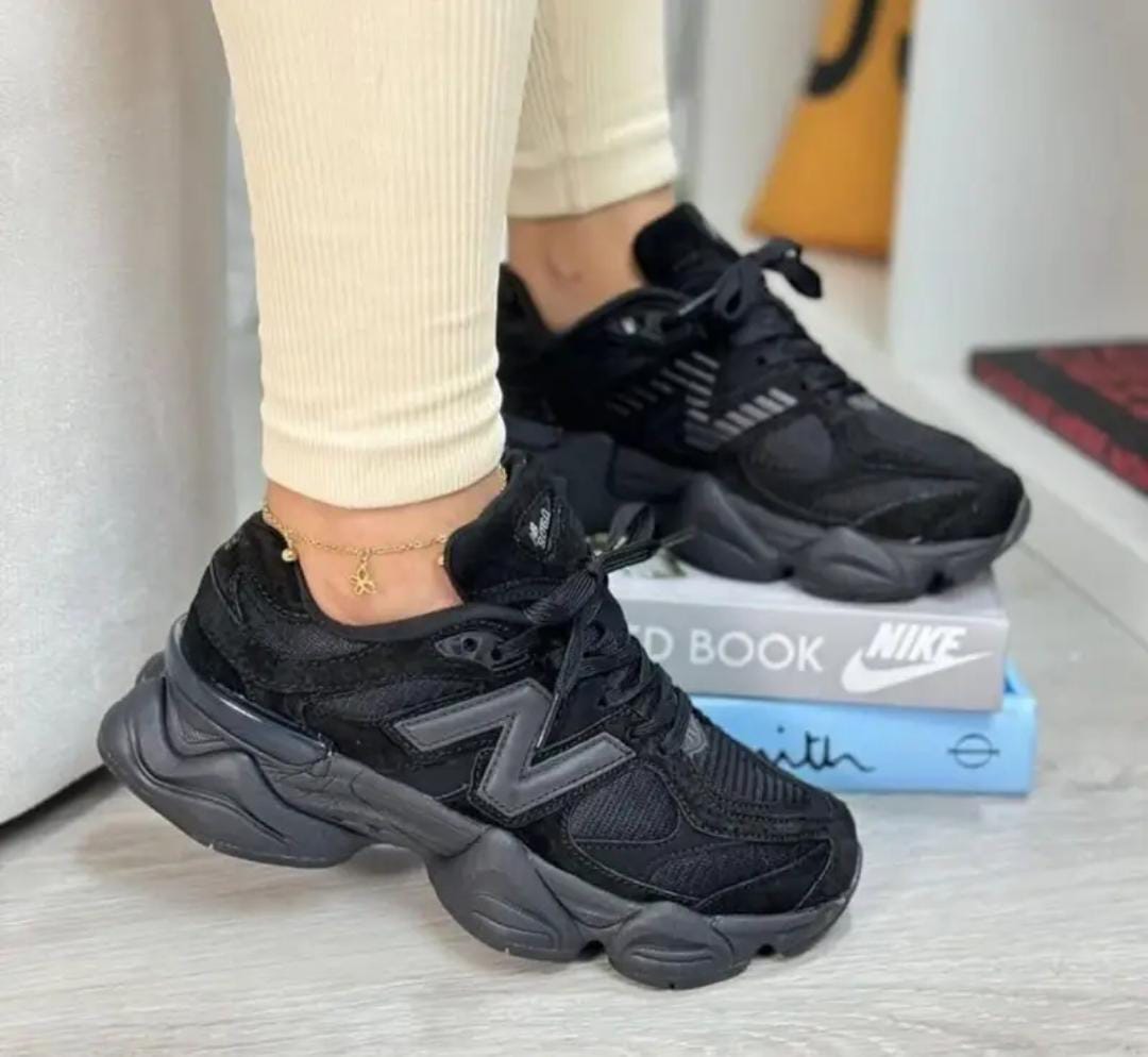 NEW BALANCE 9060