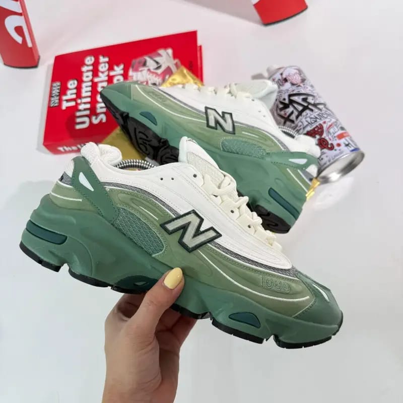 NEW BALANCE 1000