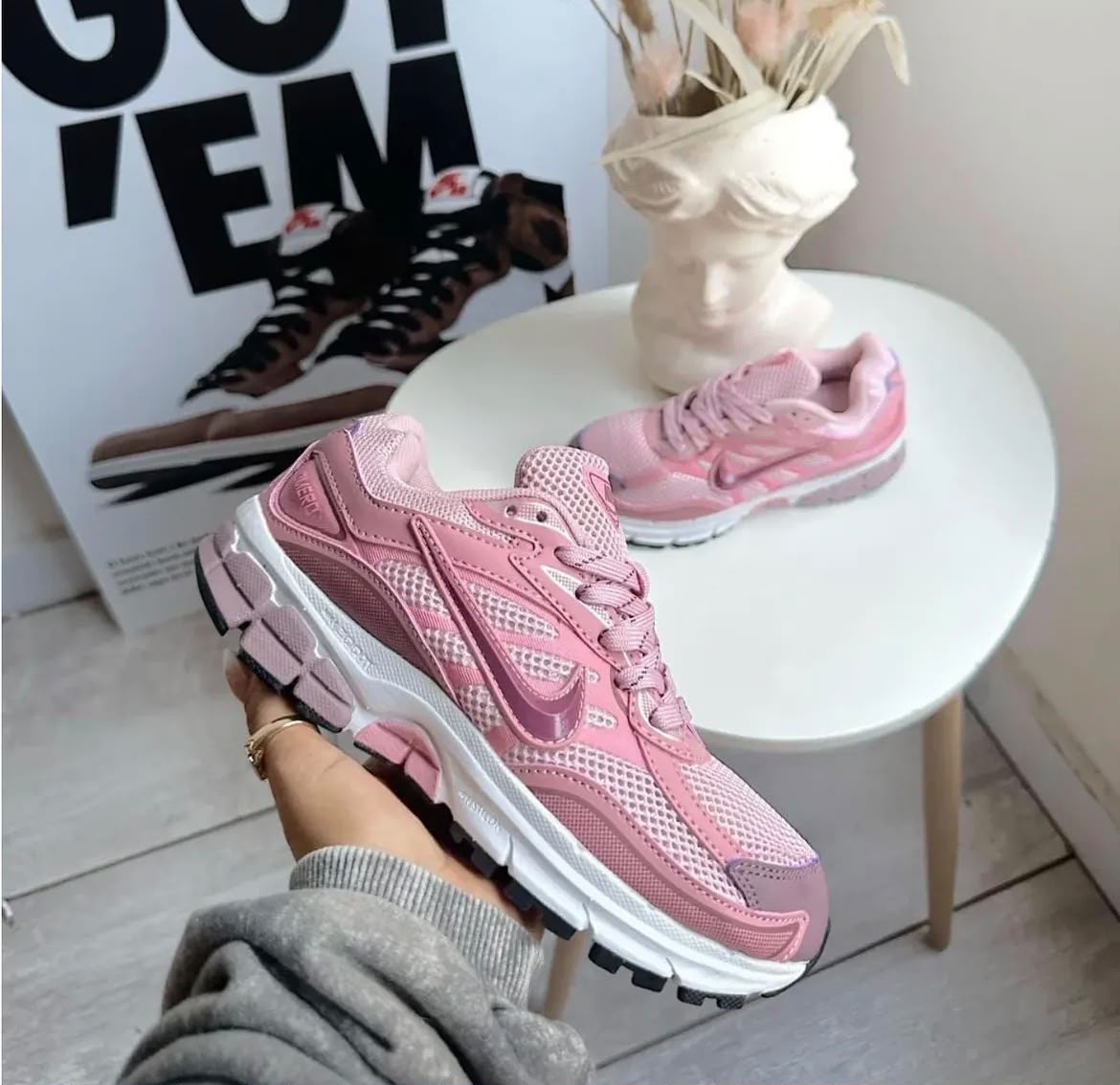 NIKE ZOOM DAMA