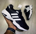 ADIDAS STRUTTER